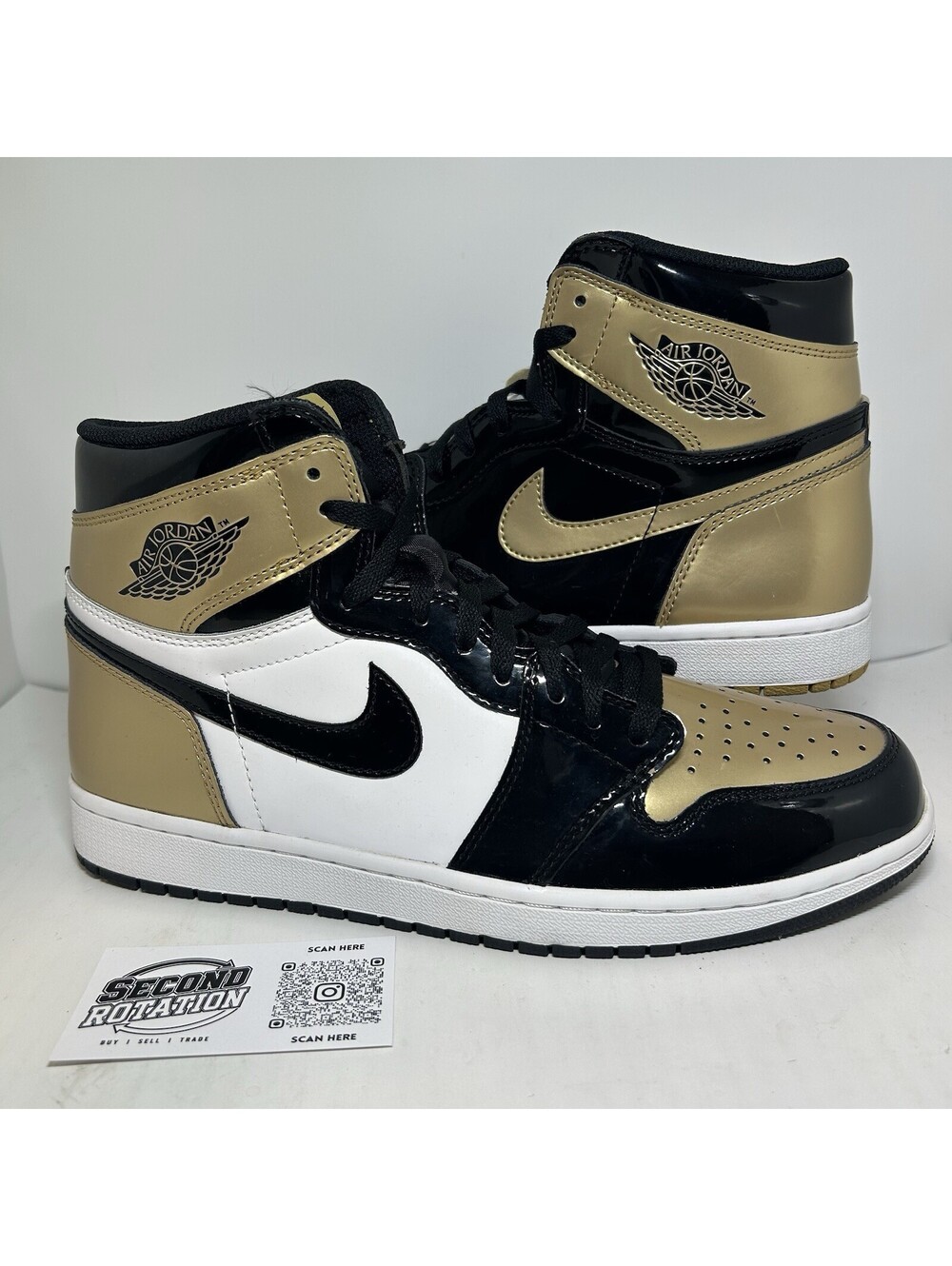 Air Jordan 1 Retro High Gold Top 3 - Size 11 - (861428-001)